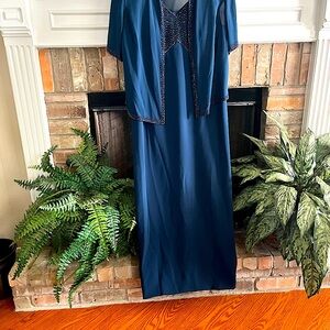 Elegant Blue Maxi Dress with Beaded Details
Petite